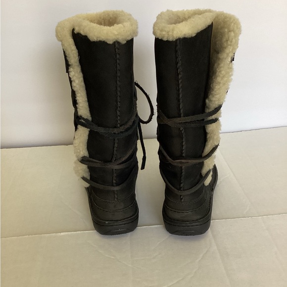 UGG Catalina Tall Black Suede Shearling Leather Wrap Strap Boots Size 6 - Picture 3 of 15